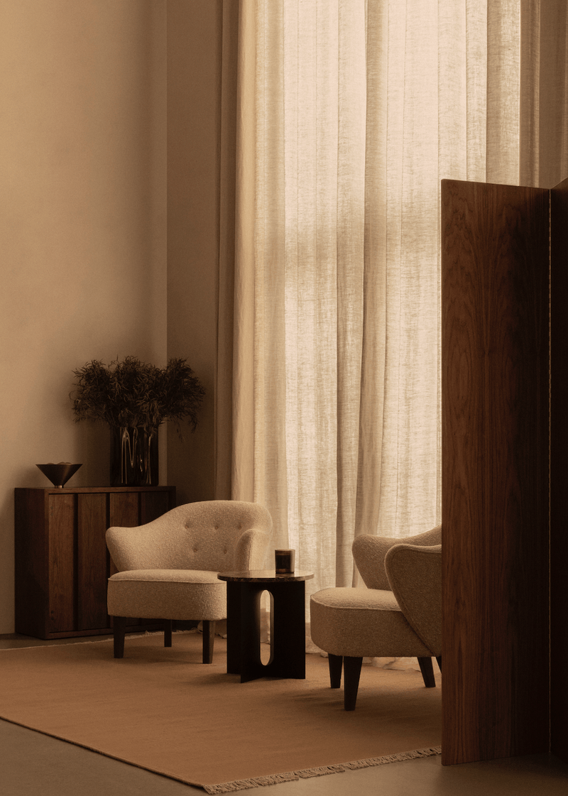 Ingeborg Lounge Chair - Sheepskin - Audo Copenhagen - Chairs - Moonlight - Natural Oak - HORNE