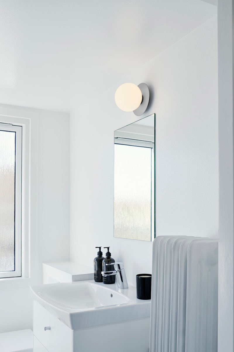 Liila 1 Wall Sconce - Medium - Nuura - Wall Sconces - Nordic Gold/Optic Clear - HORNE