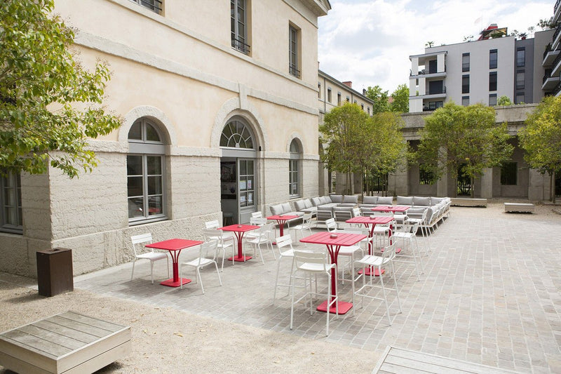 Luxembourg High Pedestal Table 32