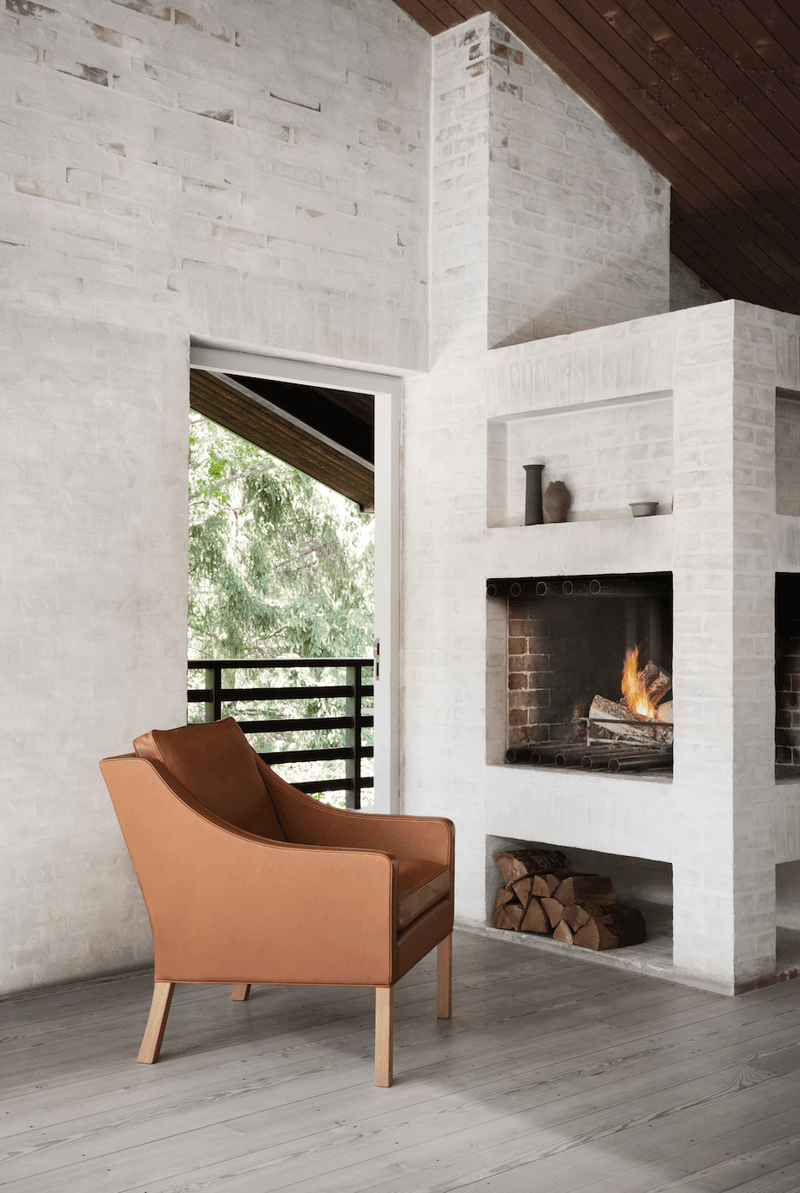 Mogensen 2207 Club Chair - Lacquered Oak - Fredericia - Chairs - HORNE