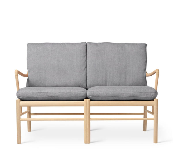 OW149 - 2 Colonial Sofa - Carl Hansen & Son - Sofas - HORNE