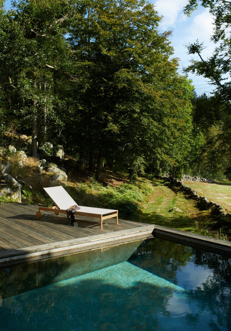 Pelagus Sunbed - Skagerak by Fritz Hansen - Outdoor Furniture - Add Right Armrest - Add Cushion - HORNE