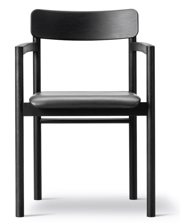 Post Chair - Upholstered Black Lacquered Oak - Fredericia - Chairs - HORNE