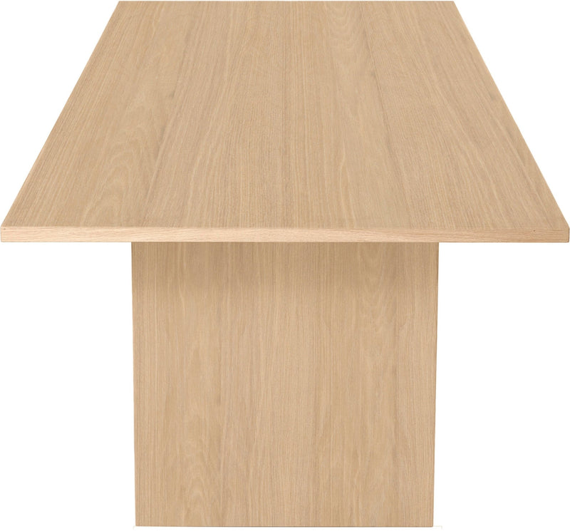 Private Dining Table - Gubi - Tables - 102