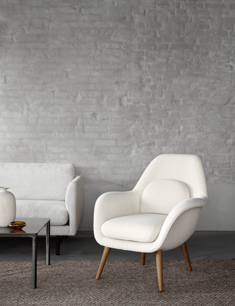 Swoon Lounge Petit Wood Base - Walnut - Fredericia - Chairs - Hallingdal 180 - HORNE