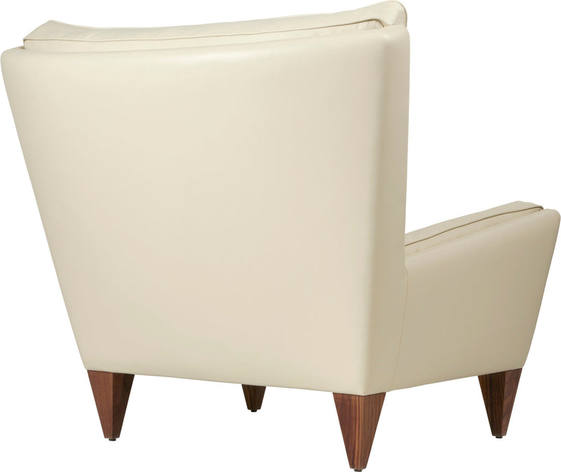 V11 Lounge Chair - Gubi - Chairs - Forli 027 - HORNE