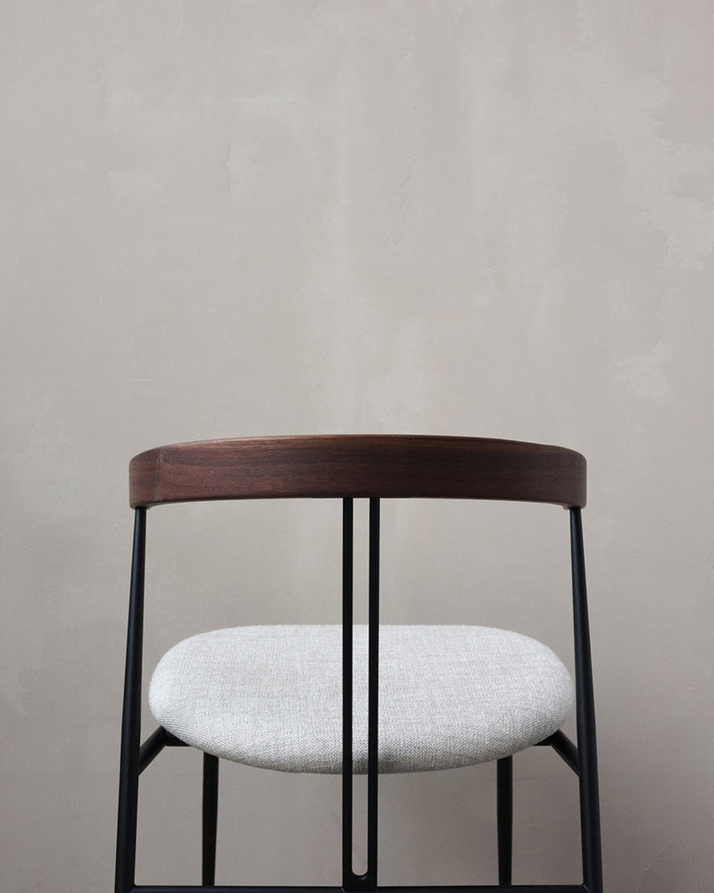 Violin Dining Chair - Seat Upholstered - Gubi - Chairs - Oiled Oak - Gabriel Tempt 61168 - HORNE